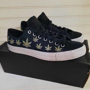 NEW CUSTOM MADE UNISEX POT LEAF CHUCK TAYLOR ALL STAR CONVERSE SNEAKERS.